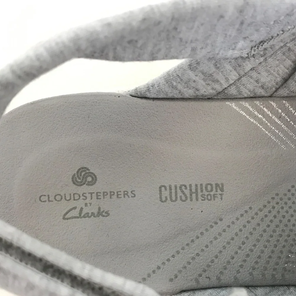 CLOUDSTEPPERS By CLARKS Cushion Soft Sandals Gray Women’s Size 6